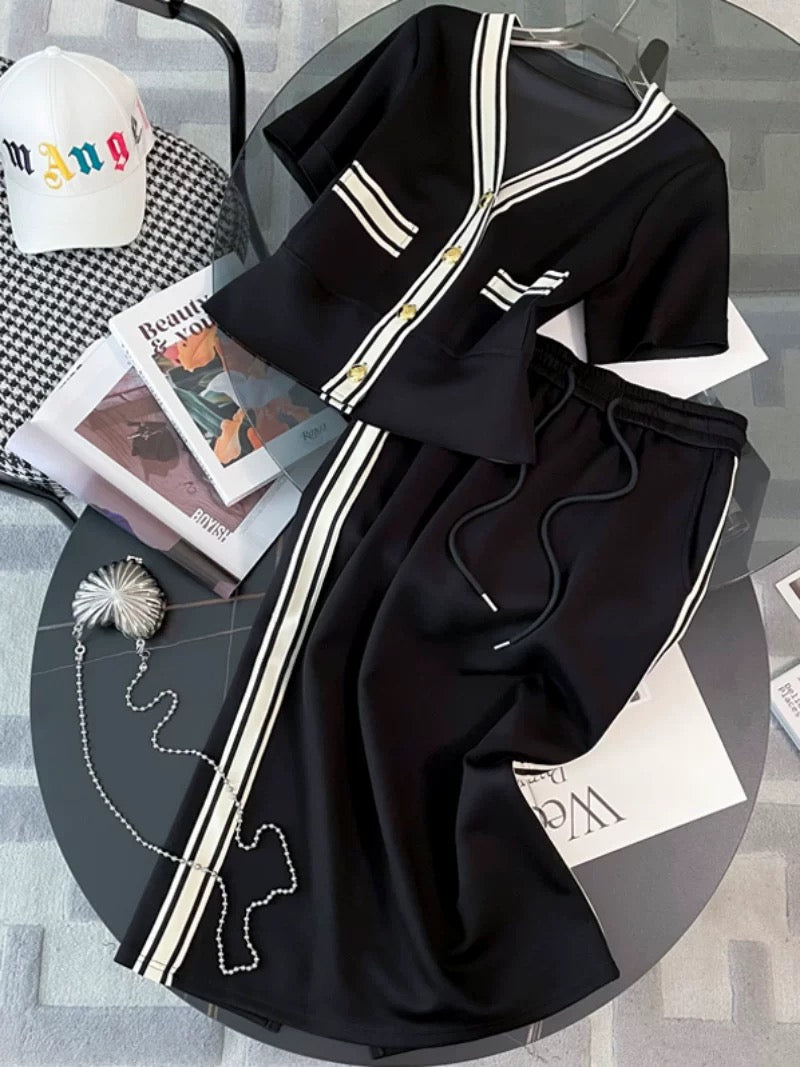 European and Korean casual fashion skirt suit for women summer 2023 new style V-neck slim and fragrant sports skirt