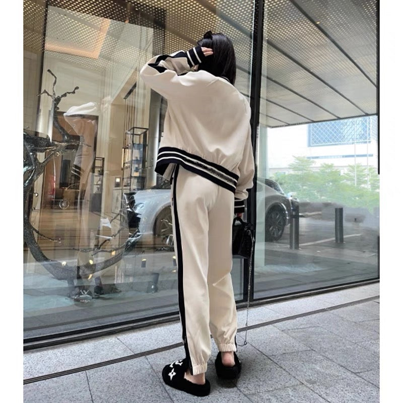 Early autumn high-end fashion salt casual sportswear sweatshirt suit female Internet celebrity hot street Hong Kong style trendy two-piece set
