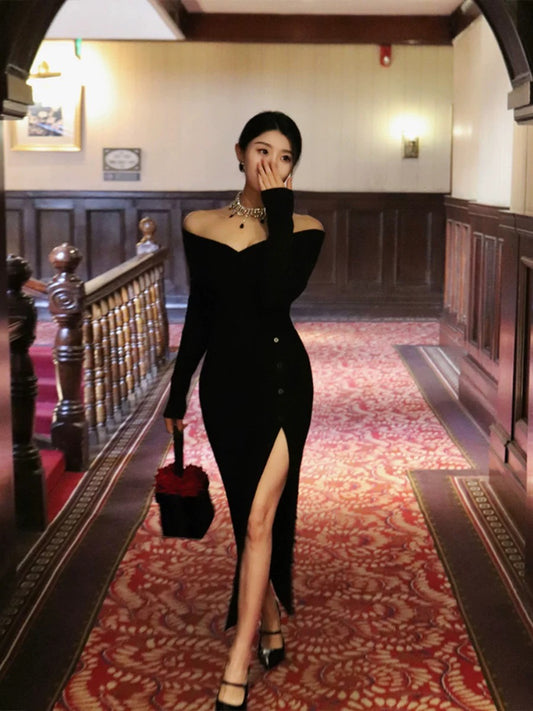 Thirteen and Little Black Knitted Dress Women's Autumn and Winter One Shoulder Slit Slim Fit French Long Dress