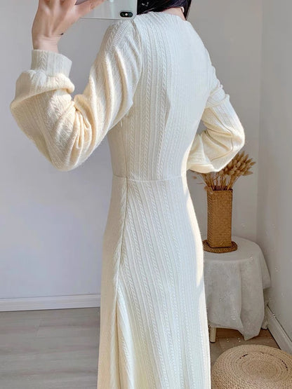 Autumn 2023 new women's skirt French retro waist slimming high-end knitted dress with coat