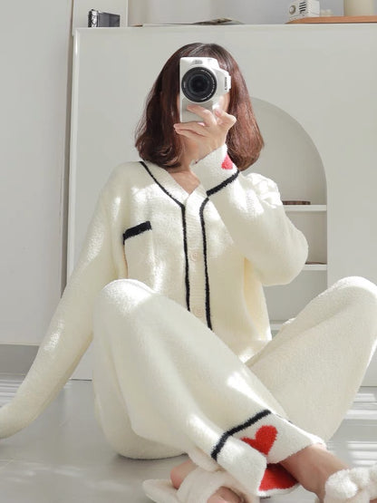 The shopkeeper’s own recommendation ~ pajamas for women in autumn and winter with small fragrance and love coral velvet home clothes thickened and velvet set (B4914)