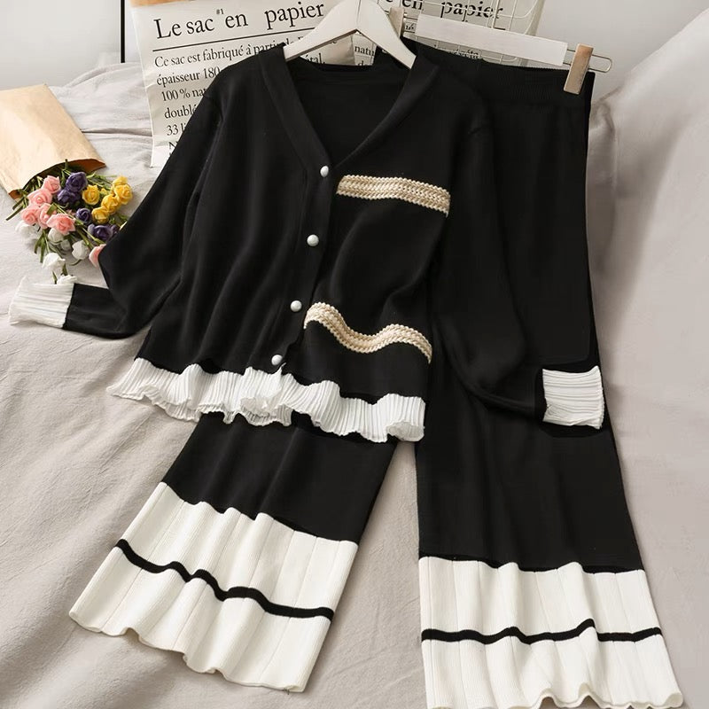 Fashion suit for women, new style, contrasting color splicing, single-breasted long-sleeved knitted sweater, high-waisted wide-leg pants for autumn