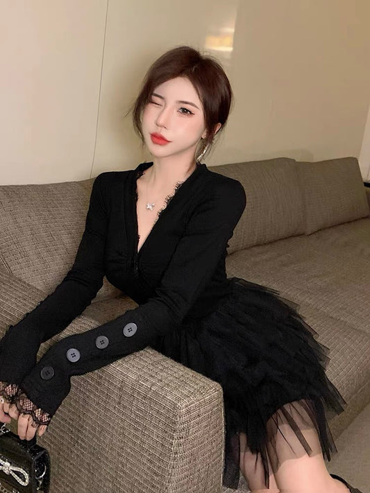 Black temperament dress women's new summer style pure lust sexy lace V-neck waist bottoming slimming tutu skirt