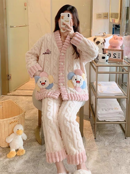 Coral velvet pajamas for women in winter, cute sunflowers, high-end autumn and winter plus velvet and thickened flannel suits