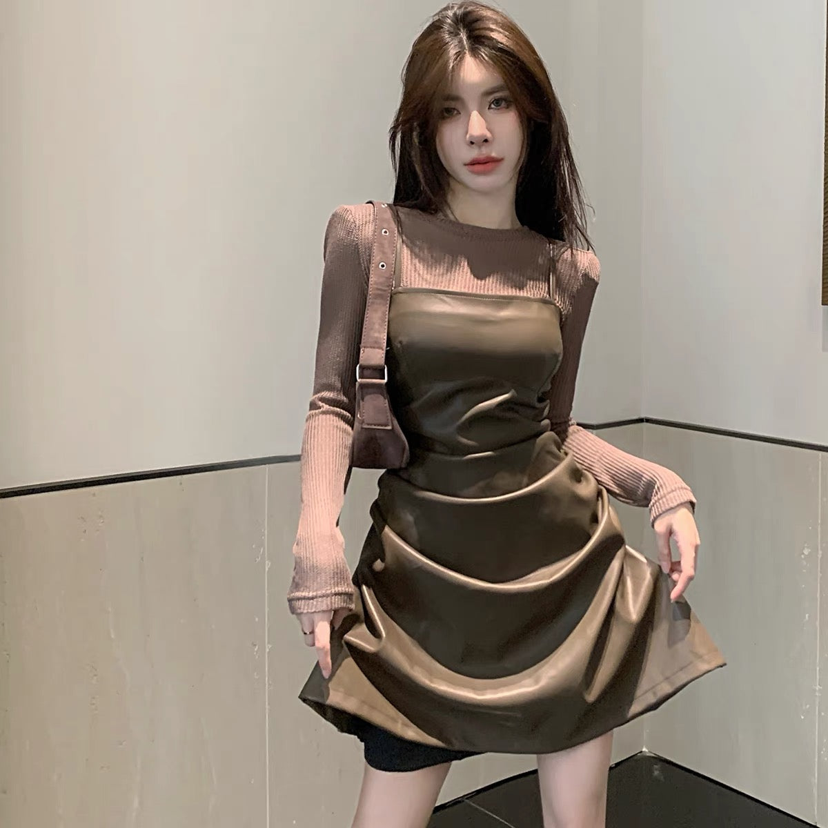 Long-sleeved top, slim tube top suspender dress, 2023 European hot-selling suit, early autumn new two-piece set for women A2251