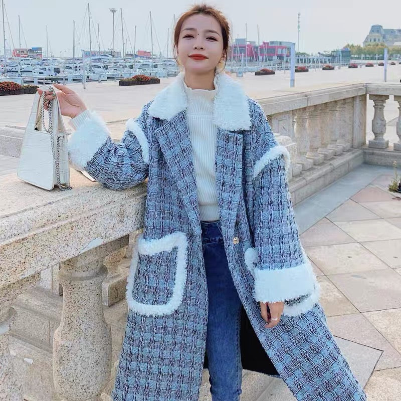 Plaid lamb wool coat for women 2023 new winter Korean style loose temperament thickened knee-length woolen coat