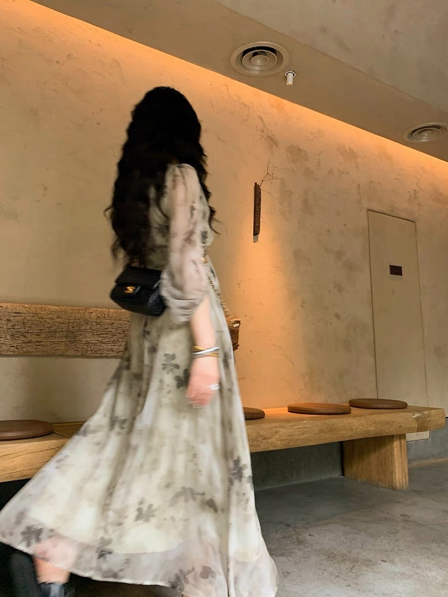 Ren Xiaoyi's new Chinese style green printed waist dress niche design 2023 new drape holiday style skirt