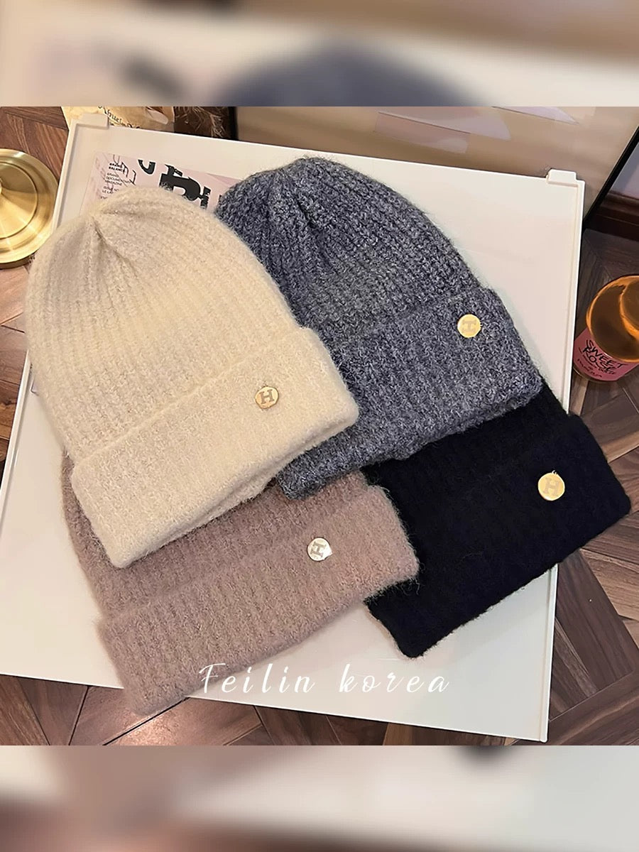 Cashmere Knitted Hat Women's 2023 New Wool Hat Autumn and Winter Warmth Ear Protection Internet Celebrity Pile Hat Big Head Circumference Cold Hat