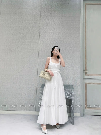 LDTJ Haute Couture 23 Xia Xindi or Hepburn style French retro daughter lace flower suspender dress dress for women