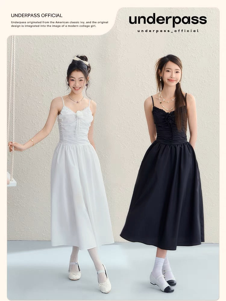 Underpass original design French black and white niche high-waisted wrinkled rose waist suspender dress