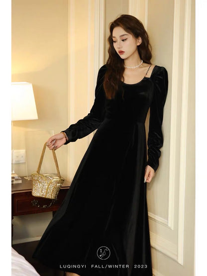 Lu Qingyi [Volume] French velvet dress women's summer black retro high-end drape suspender dress