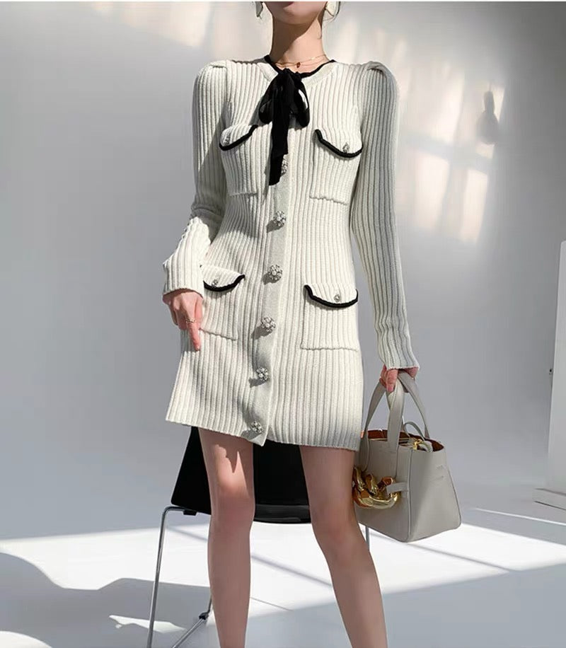Qiu Tong Liya's same style French retro white small fragrant style knitted hip-hugging slim dress slim sweater skirt for women D9193