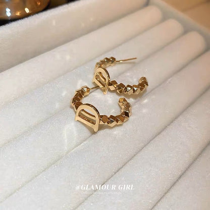 Silver Needle Letter Stitching Geometric Earrings Korean Metal Temperament Design Earrings Commuting Earrings