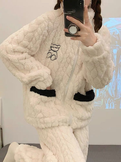 Coral velvet pajamas for women in winter, plus velvet, thickened zipper stand collar, can be worn outside, bear jacquard flannel, autumn and winter