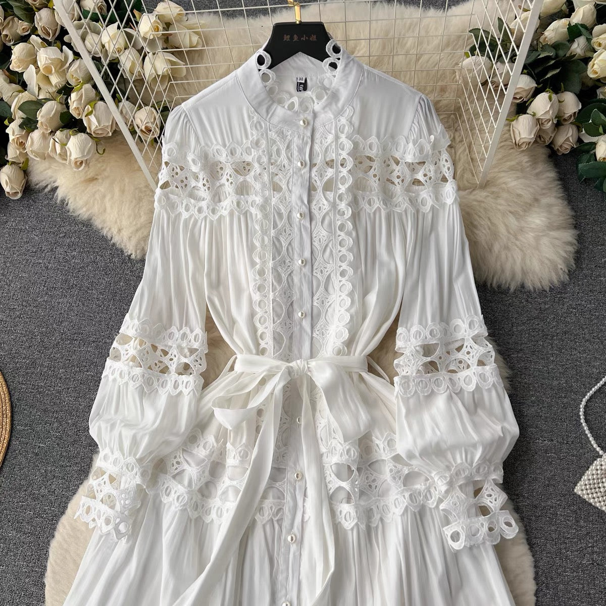 French retro palace style stand-up collar hollow single-breasted long-sleeved dress with waist and elegant high-end feel (S0991)