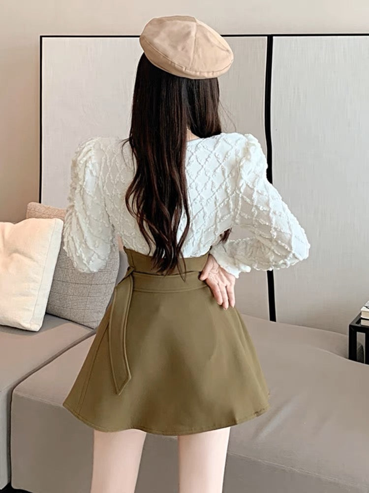 High-waisted A-line skirt for women, autumn design, niche and chic bud skirt, versatile slimming waist short skirt (S0916)