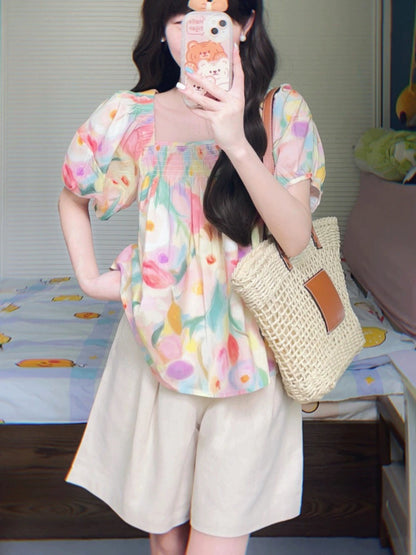 Korean style age-reducing full set of summer clothes dopamine color puff sleeve top casual shorts two-piece set small