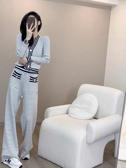 A complete set of autumn tea-style outfits for women with a little fragrance, celebrity temperament, salt-style women's high-end knitted two-piece suit pants for women (B5914)