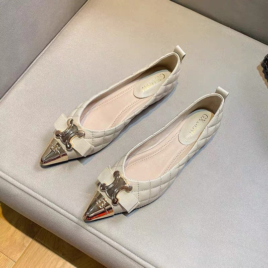Pointed toe soft bottom single ladle women 2023 spring and autumn new fashion metal buckle soft leather comfortable shallow mouth flat bottom ladle for pregnant women
