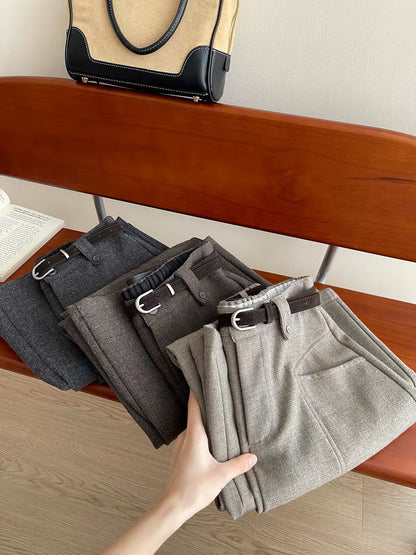 Women's Japanese/Korean-style retro "Old Money" aesthetic wool-blend wide-leg trousers—a chic, relaxed, and stylish straight-leg casual pant for autumn and winter.