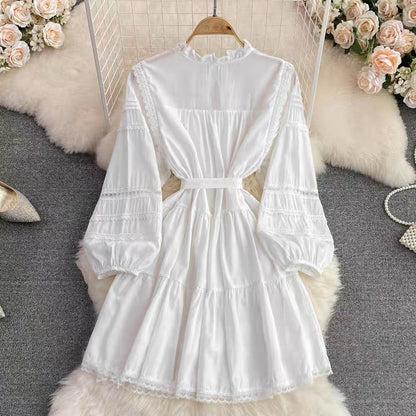 Retro palace-style round neck long-sleeved lace hollow patchwork waist A-line dress seaside vacation fairy skirt