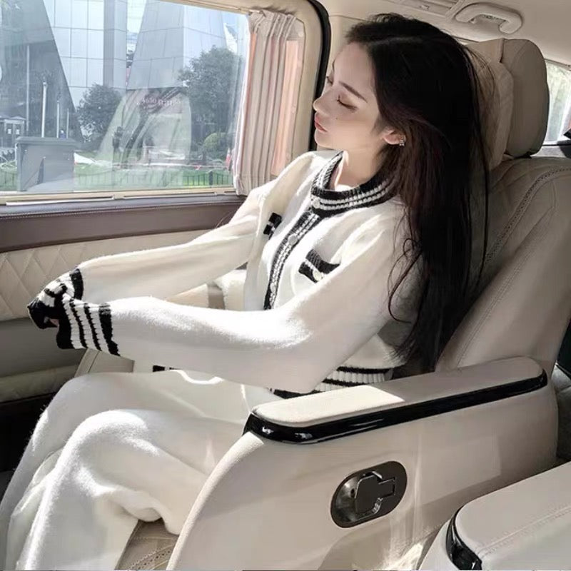 Autumn and winter clothing 2023 new female high-end temperament goddess Fan Xiaoxiangfeng professional white wide-leg pants two-piece suit