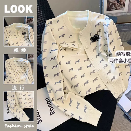 Counter shopping malls have withdrawn international big-name brand cut-label women's white letter love printed knitted suits