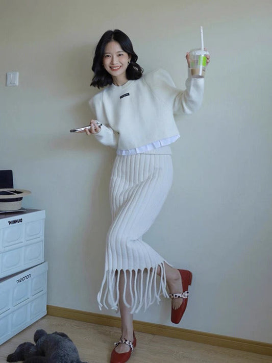 2023 new fashionable and age-reducing knitted fringed skirt high-end internet celebrity two-piece suit for women in autumn (S7770)