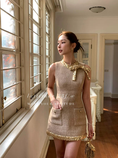 LATTITUDE/Yang Xiaolu sparkling gold dress tweed trimmed straight woolen dress
