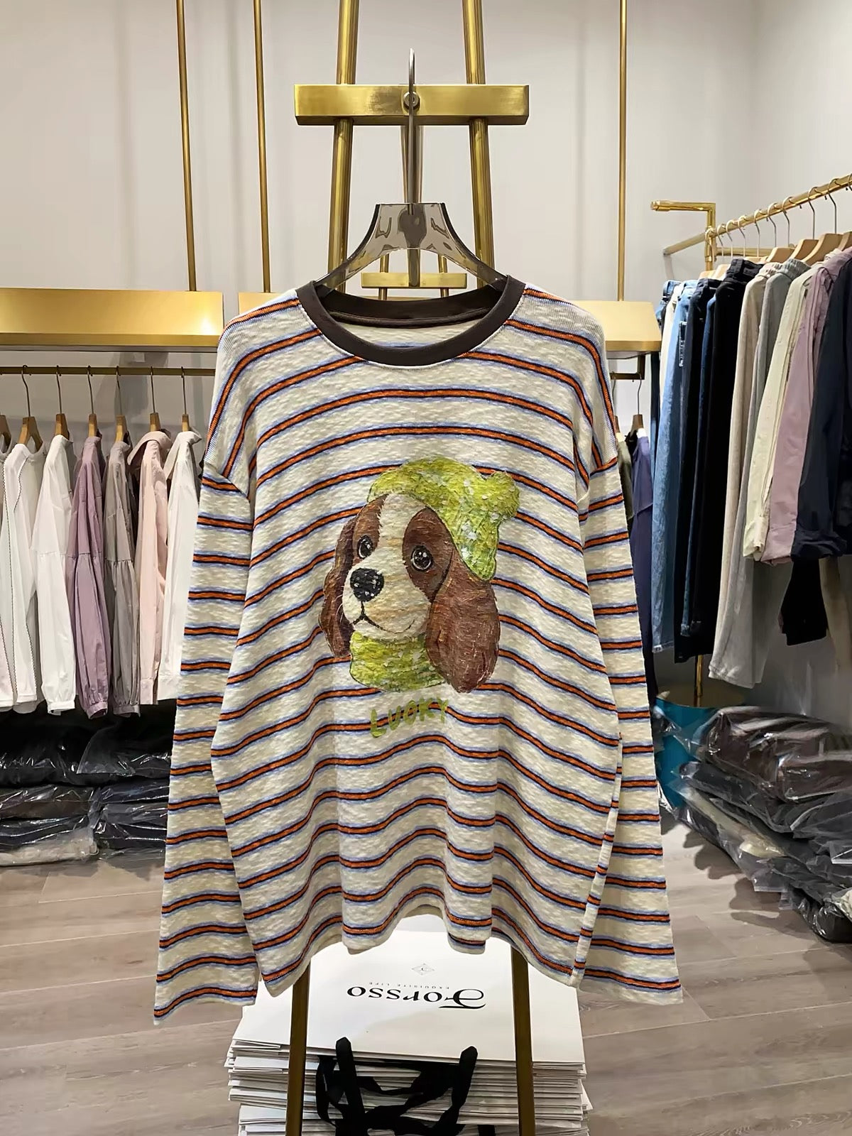 [Real-life shot from Xiao Ai's stall] Striped long-sleeve top featuring a puppy motif—American retro, loose, casual, and laid-back style with contrasting color stripes.