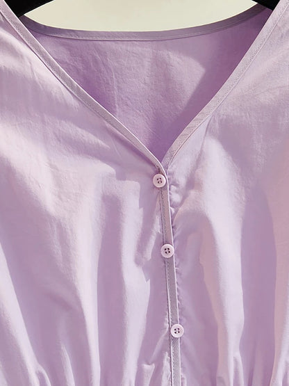 100 yuan for three pieces. Contact customer service to change the price after ordering. Purple V-neck, slim waist design. Loose solid color three-quarter sleeves.