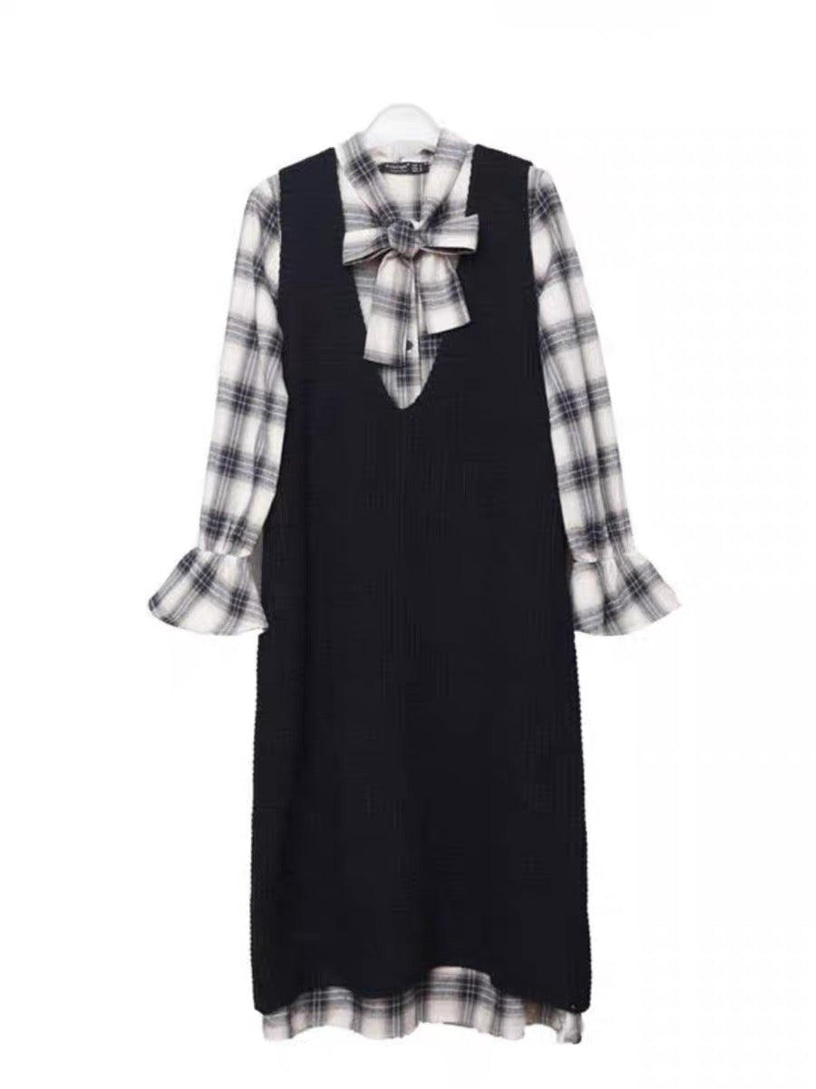 Early autumn maternity suit, plaid shirt, high-end maternity wear, spring and autumn fashionable mother Hepburn style dress two-piece set