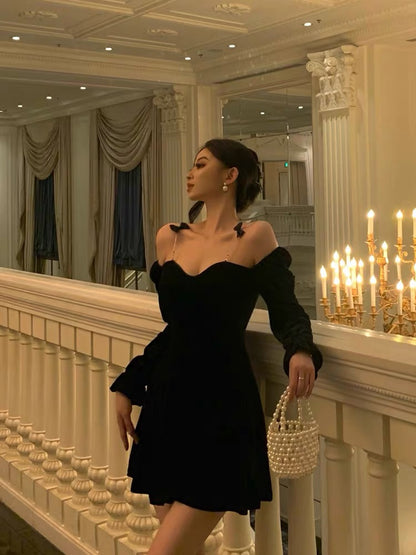 Light luxury velvet suspender dress for women autumn French romantic atmosphere birthday party waist dress little black dress