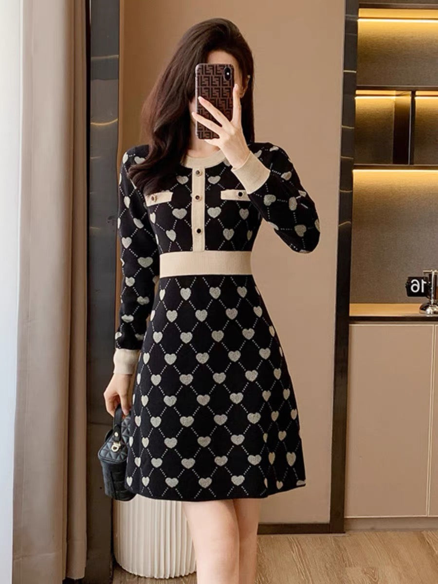 2023 new autumn and winter high-end small fragrance knitted dress women's mid-length slim temperament A-line sweater dress (B8914)