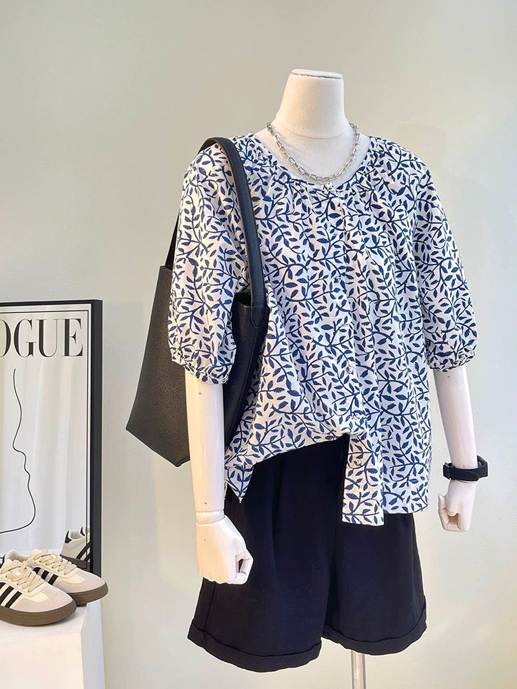 The last wave of new styles in summer~ French style small lantern sleeves half-sleeved cotton shirt with printed round neck and puffy three-quarter sleeves for women