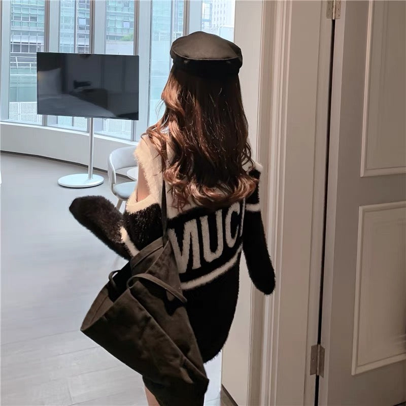 Internet celebrity plush design niche off-shoulder contrasting color scheming women's sweater lettered mid-length over-the-hip sweater for women T3443