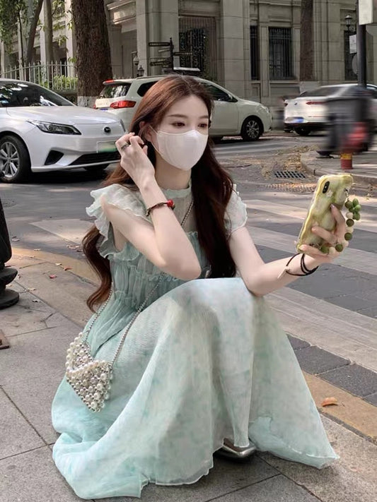 Tea break French style small flying sleeve dress fairy summer temperament high-level sense can be sweet and salt holiday dress small