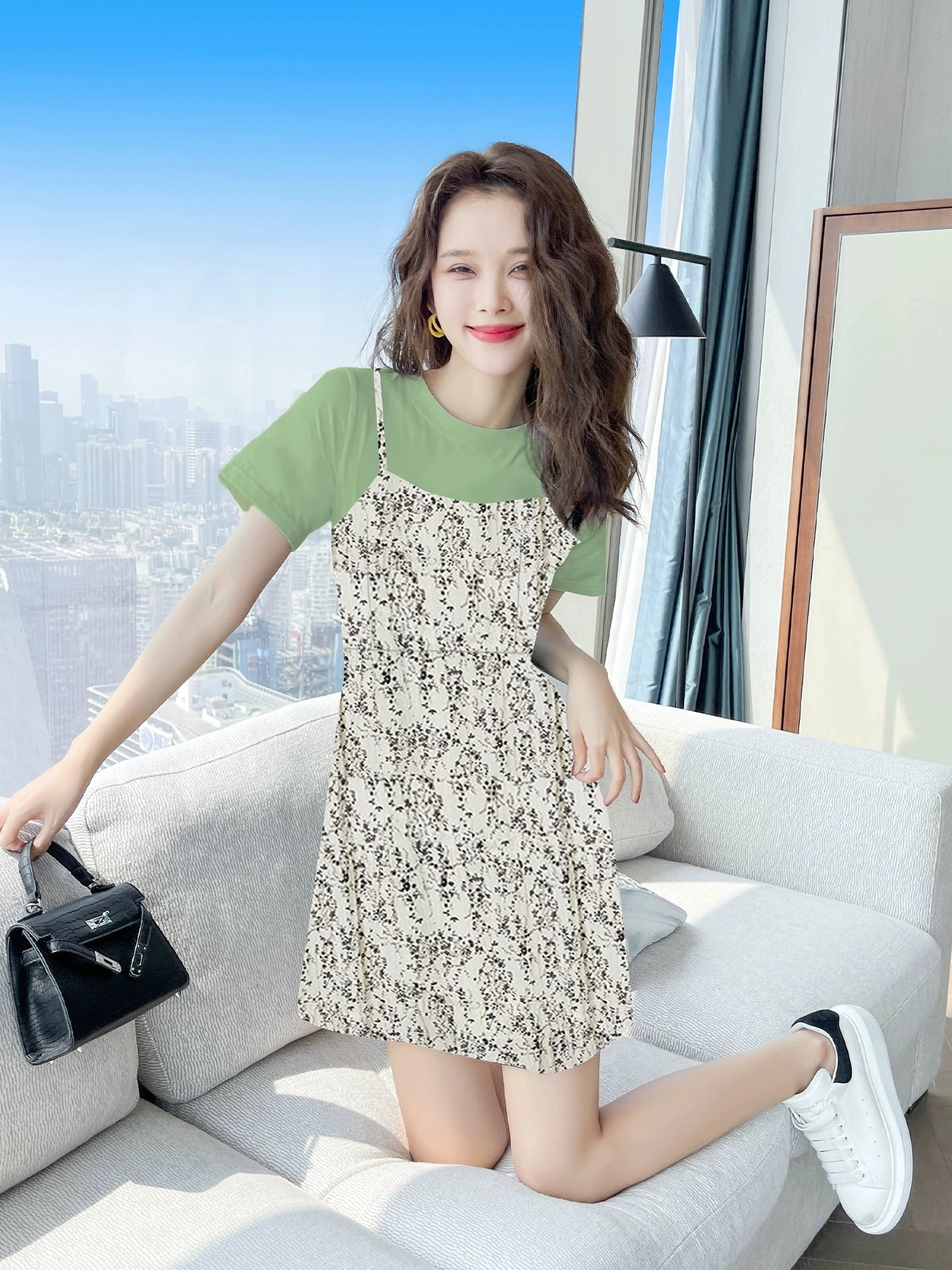 Small French shirt dress 2024 new high-end Internet celebrity hot style temperament niche skirt female summer