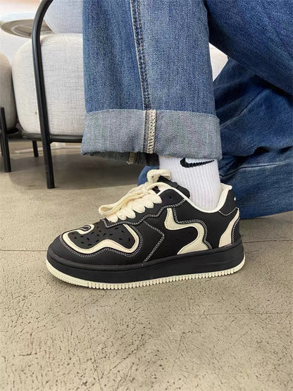 Design sense small black shoes autumn and winter wave upper skateboard shoes couple street shooting casual niche bread sneakers for men and women