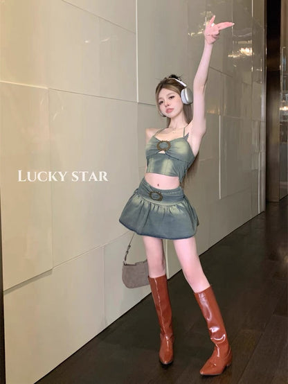 Internet celebrity street suit for women in summer, pure lust for hot girls, sexy halter neck, tube top, suspender belt + denim skirt two-piece set