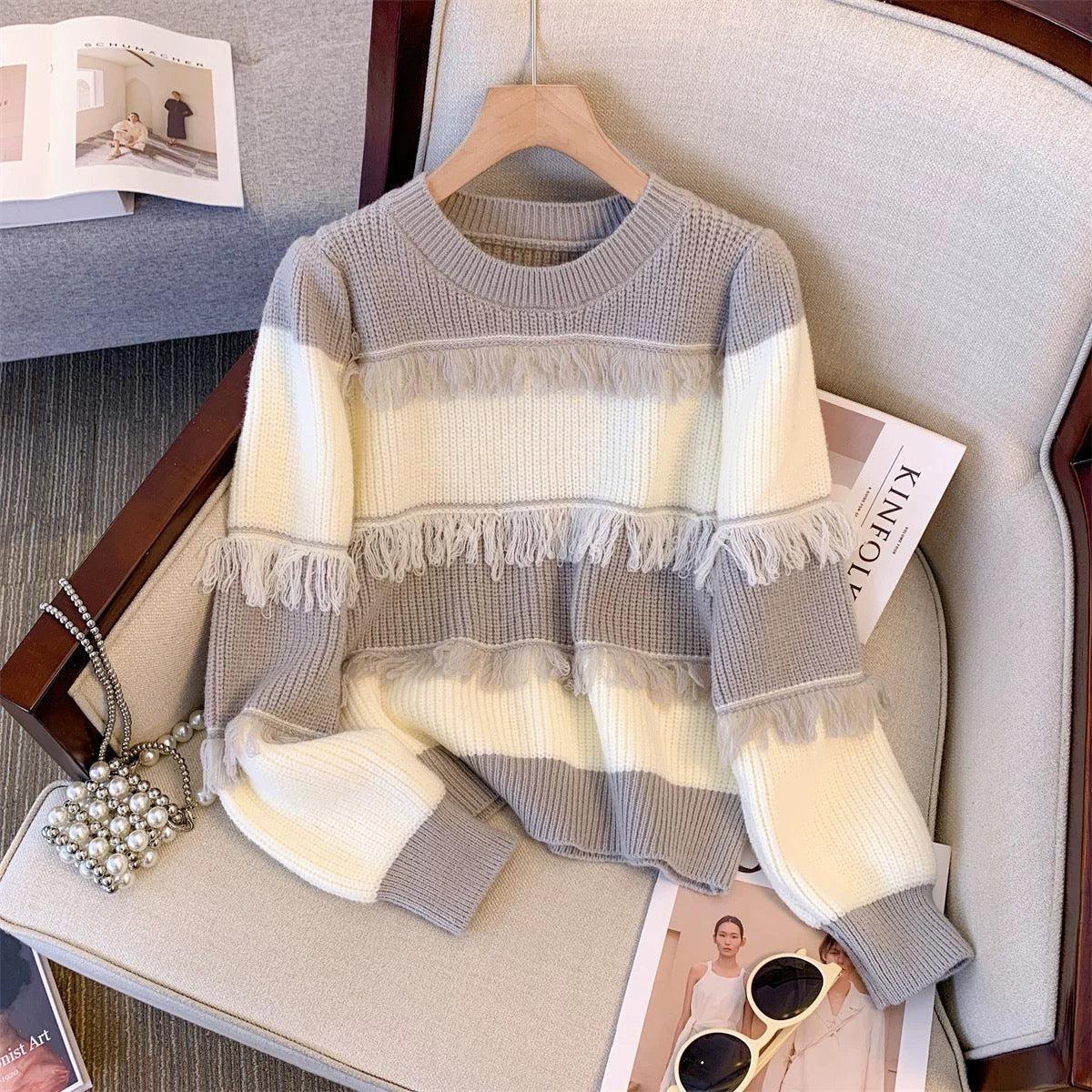 Western style age-reducing American retro pullover round neck striped tassel contrast sweater outer top for women autumn and winter new style