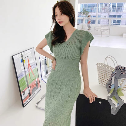 Korean chic elegant V-neck slim fit flying sleeve dress + square neck inner bottoming sleeveless suspender skirt for women