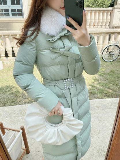 Nori gentle and ladylike winter down-padded jacket for women, retro genuine fox fur collar, lace-up waist coat