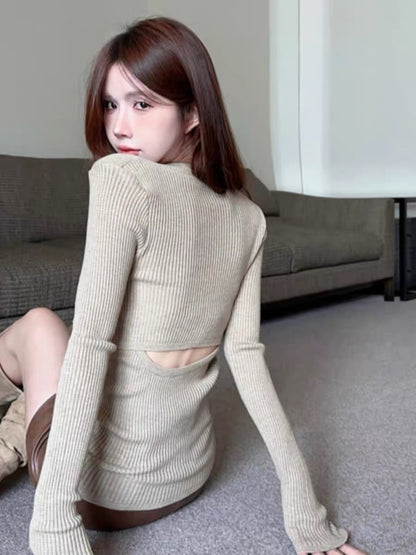 Autumn clothing, pure lust, sexy V-neck, scheming back, hollow back, slimming sweater top, women's long-sleeved shoulder-padded bottoming sweater