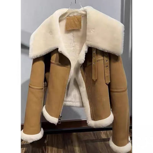 Winter young fur new style 2023 popular retro large lapel lamb fur one-piece short women's clothing