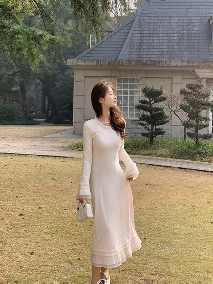 WITHMXBOOM Huihuijia slim long-sleeved dress for women in autumn and winter with a French design and elegant long skirt