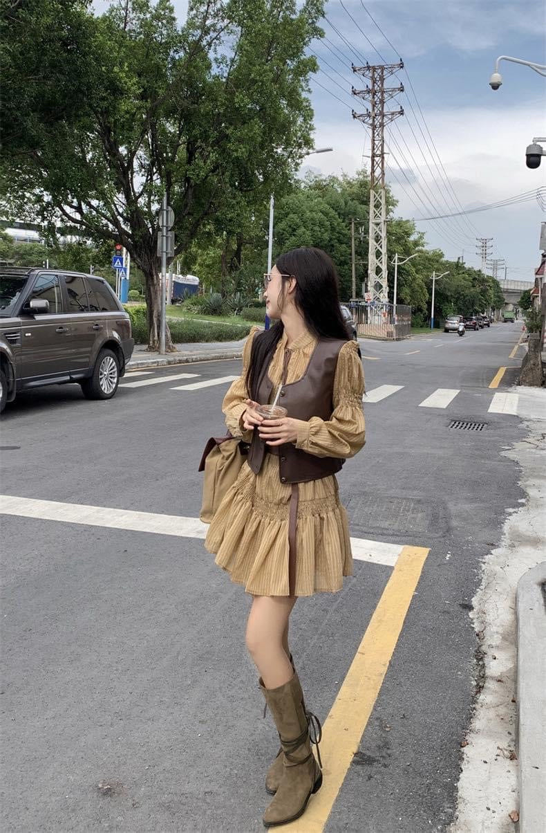 Early autumn wear suit 2023 women's new white knitted suspender dress with super high-end sense (Copy)