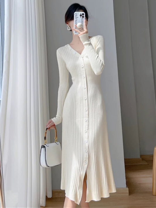 Light and mature V-neck knitted dress for women in autumn and winter, slim-fitting and temperament, mid-length slimming and temperamental fishtail sweater skirt