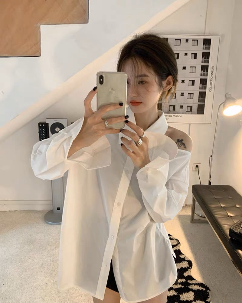 Designed halter neck off-shoulder retro Hong Kong style shirt 2023 new niche thin early autumn long-sleeved chic top for women