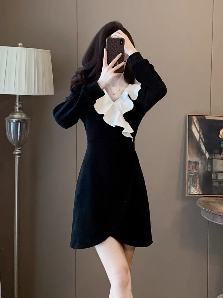 Fashionable, casual and western-style stitching contrasting color dress 2023 autumn and winter new style waist slimming hip-hugging skirt D6691